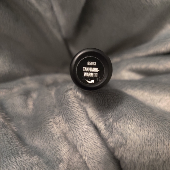 bareMinerals 16-hour Full Coverage Co - Picture 7 of 9